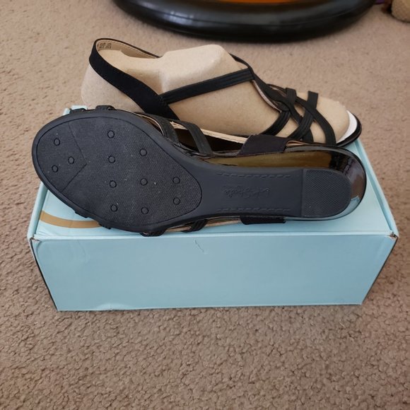 LIFESTRIDE Yaya Strappy Dress Sandals Black  9.5  Shoes - Picture 13 of 15